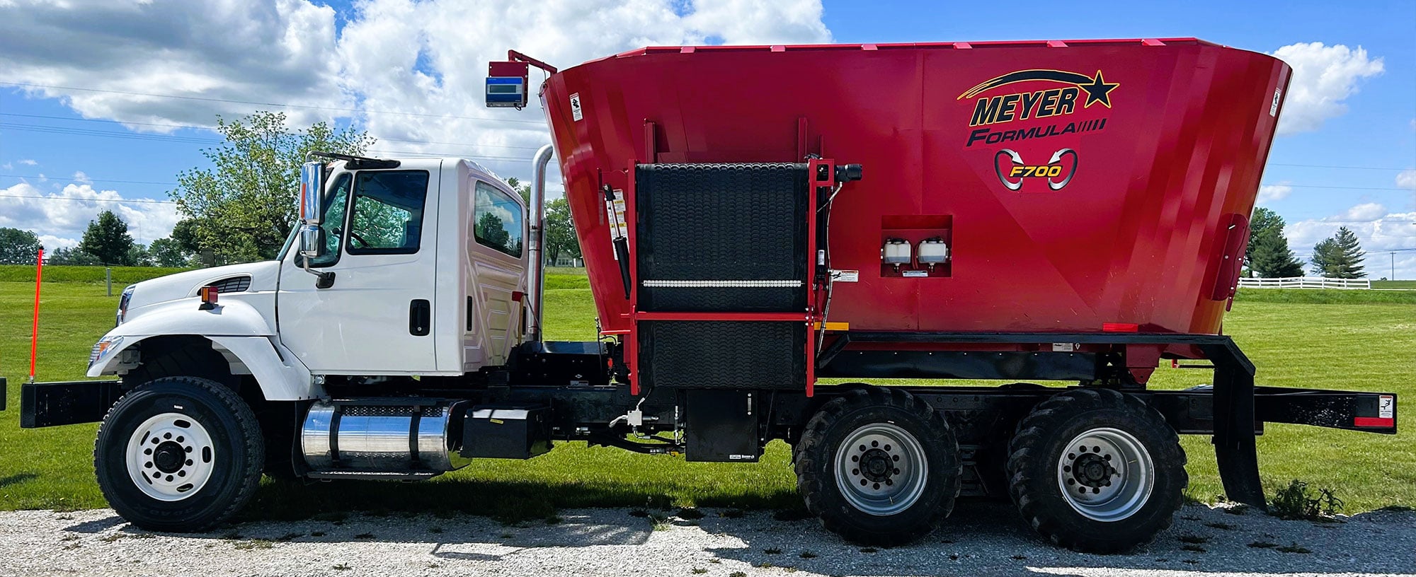 Meyer Feed/Mixer Wagon